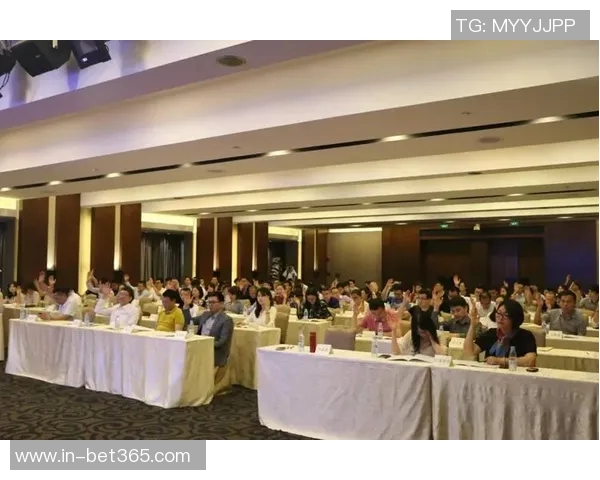 拉波尔塔与纳赛尔关系改善共同出席欧洲俱乐部协会大会引发关注